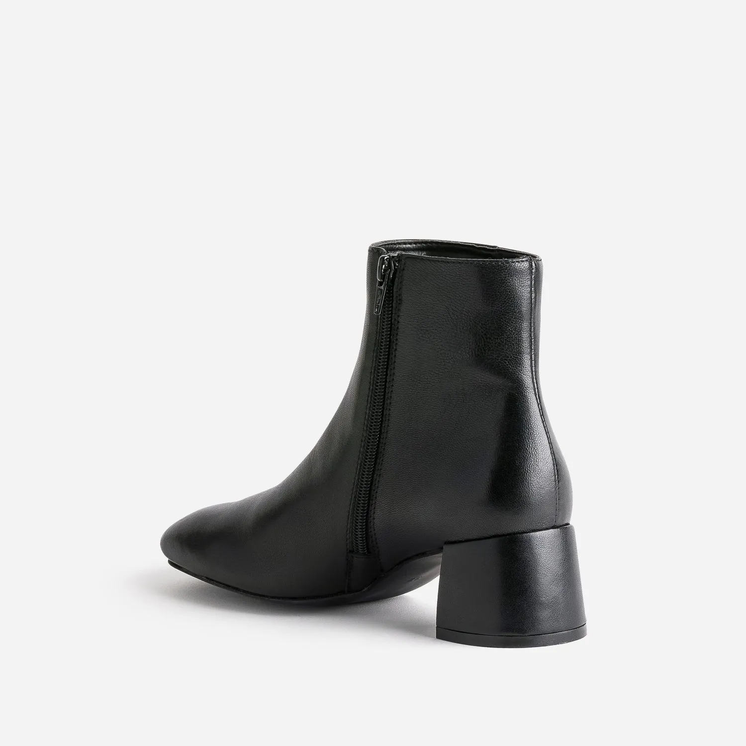 Boots à talon flare noir en cuir - Boots / bottines Femme | ERAM