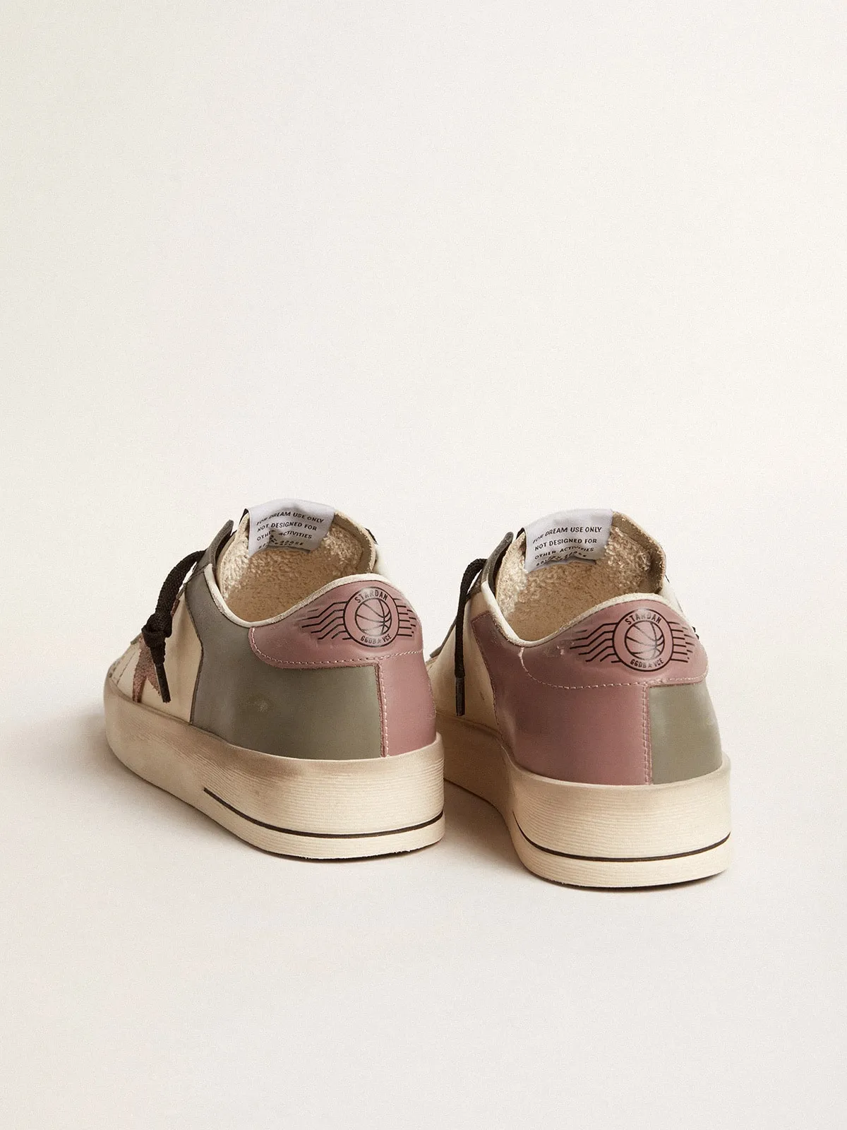 Stardan LTD femme en cuir gris avec étoile et contrefort en cuir rose | Golden Goose